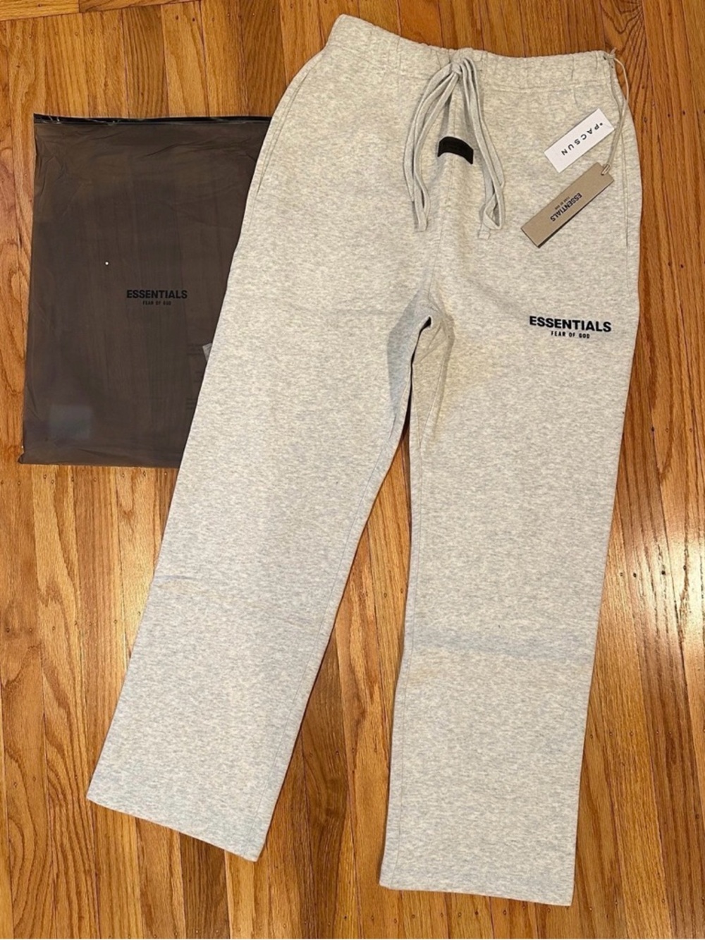 NEW Essentials Fear Of God Light Oat Uncuffed Sweatpants - Sizes XS, S, M, L, XL